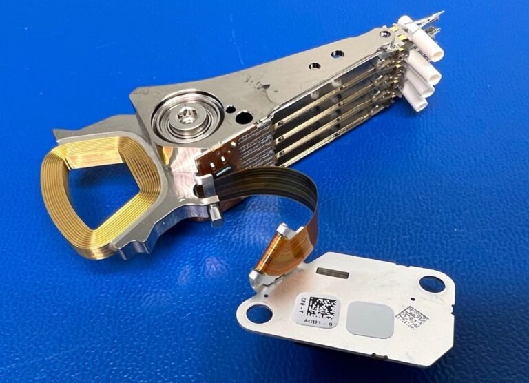 data-savers-data-recovery-head-stack